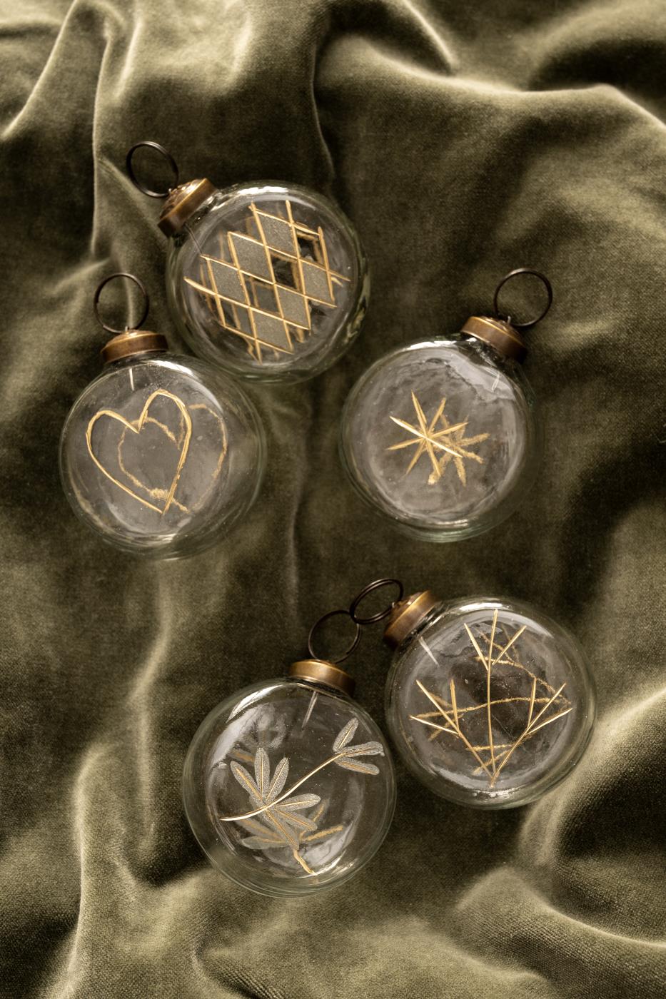Kerstballen doorzichtig met goud 5 stuks